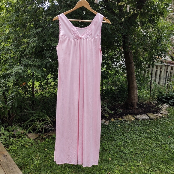 Vintage Pink Nightgown Lingerie - Picture 6 of 12